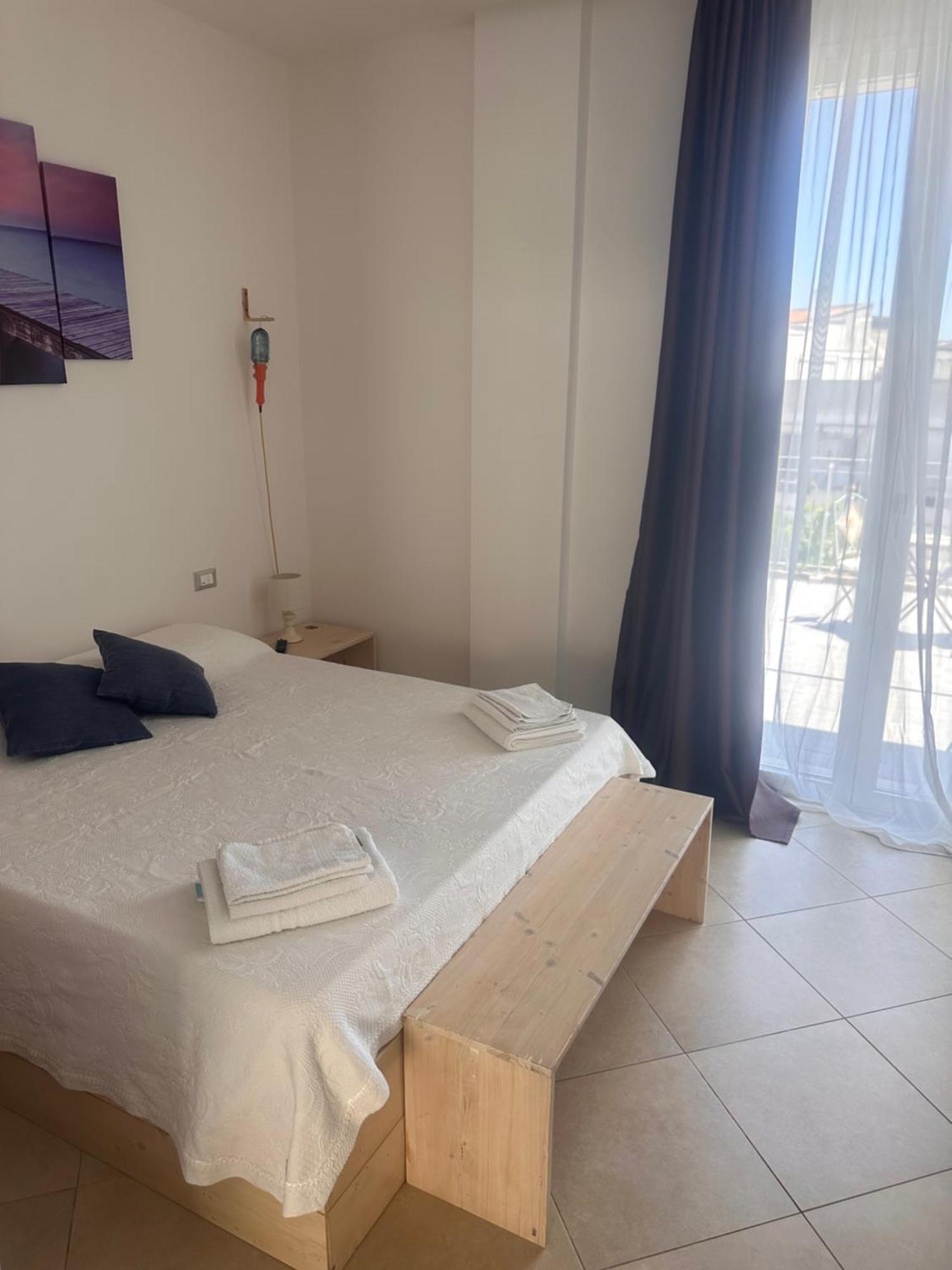 Percebes Exclusive B&B Cutrofiano Exterior photo