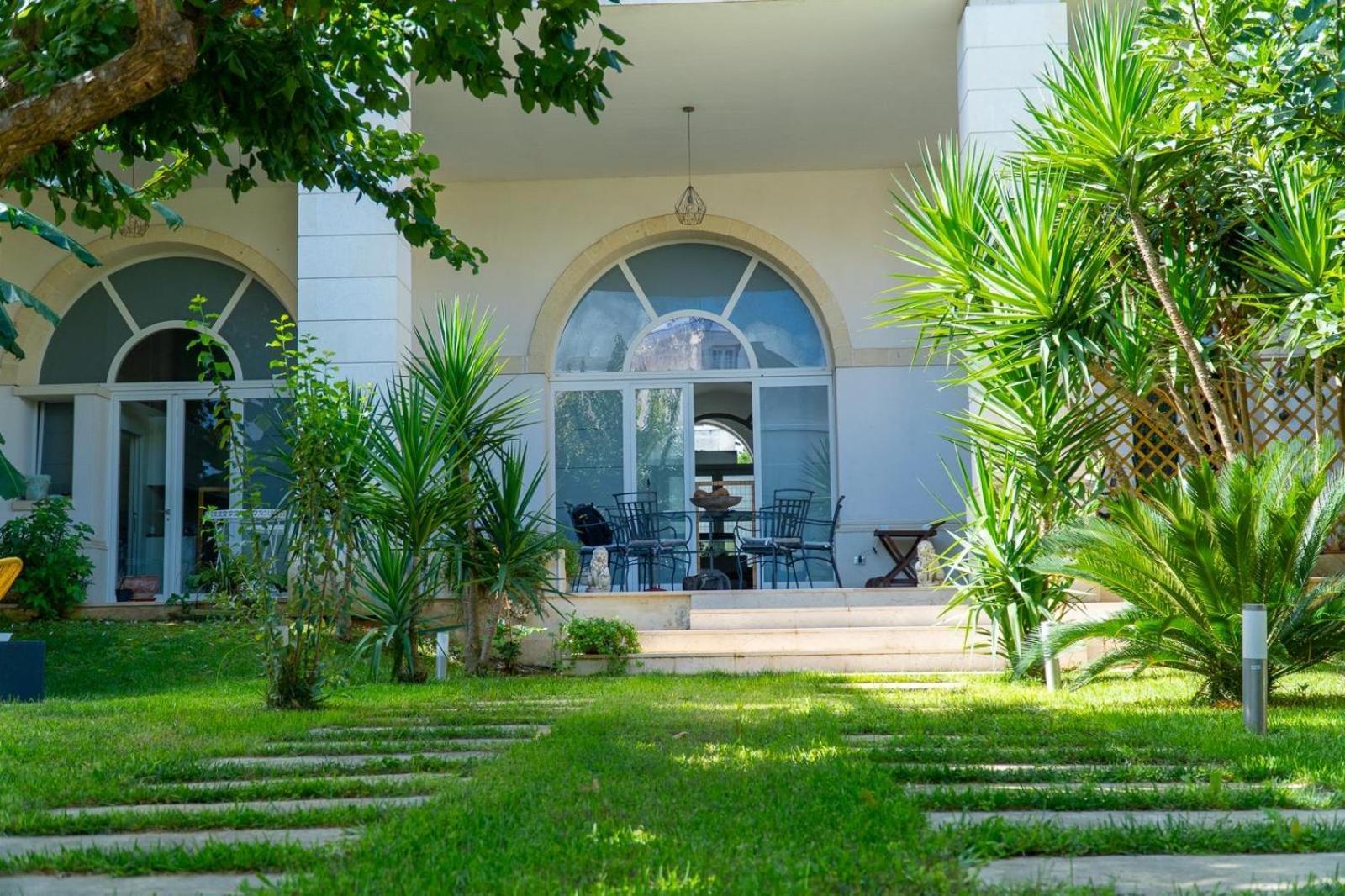 Percebes Exclusive B&B Cutrofiano Exterior photo